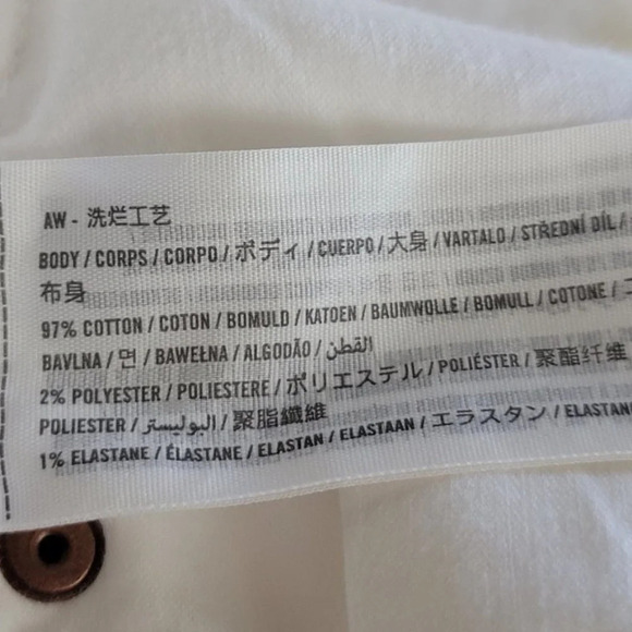 A+F Mom The Mom High Rise Curve Love White Distressed Cropped Jeans - Picture 14 of 14